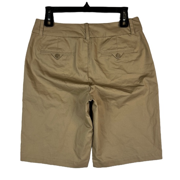 NEW Dockers Khaki Bermuda Shorts Womens Size 6 Tan - Picture 2 of 13